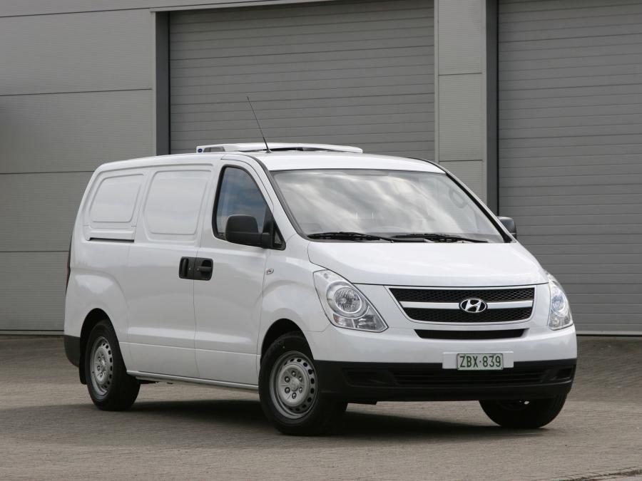  Hyundai H1 Van 2008 года  (фото 3 из 16)